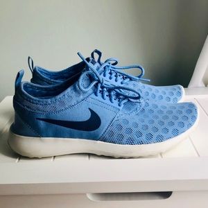 Blue nike shoes